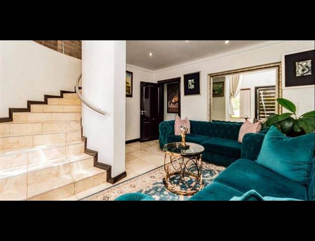 4 BEDROOM HOUSE FOR SALE IN MEYERSDAL